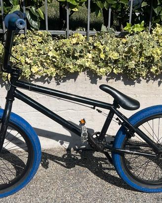 BMX MBM U+N-O 20" nera/blu