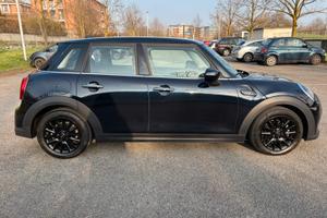 MINI Cooper 1.5 - 5 porte