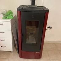 STUFA A PELLET (ESTRAFLAME NORDICA)