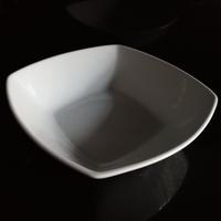 Zuppiera bianca in ceramica Royal Porcelain