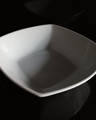 Zuppiera bianca in ceramica Royal Porcelain