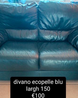 divano blu pelle