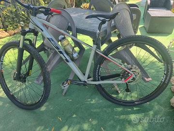 Mountain Bike BH Spike 2.0 29" - Shimano Deore 10v