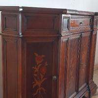 Credenzina antica