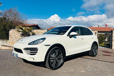 Porsche Cayenne 3.0 v6 245cv