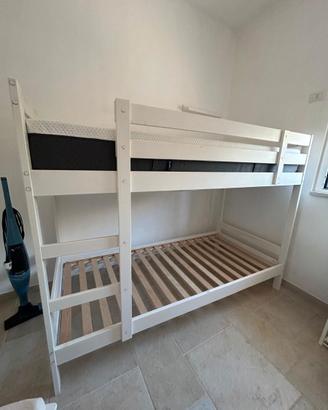 Letto a castello  IKEA e 2 materassi Emma Original