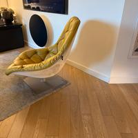 Poltrona originale di Moroso in pelle color senape