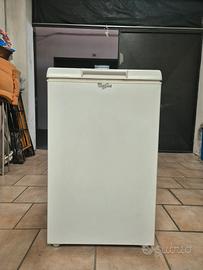 Congelatore a pozzetto whirlpool 