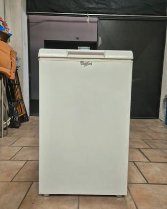 Congelatore a pozzetto whirlpool 