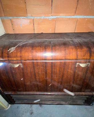 Mobile Radio Marelli con giradischi