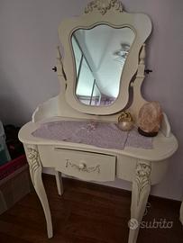 specchiera e comodini shabbuly chic