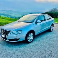 VW PASSAT 2.0 TDI BERLINA