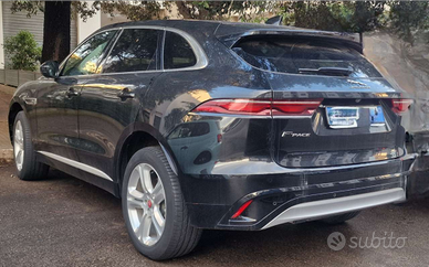 Jaguar F Pace full optional