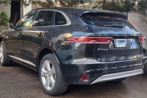 Jaguar F Pace full optional