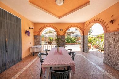 Villetta bifamiliare - Catania