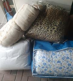 coperte matrimoniali e singole.  .  