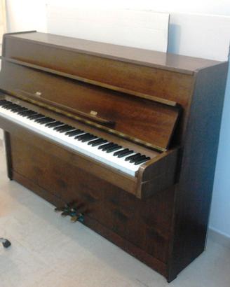 Pianoforte verticale acustico