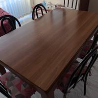 Tavolo soggiorno cucina