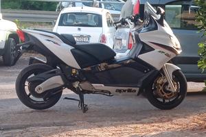 Aprilia srv