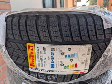 Gomme Invernali Pirelli 255/40 R20