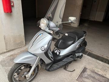 Piaggio Beverly 500