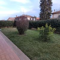 Grande appartamento con giardino