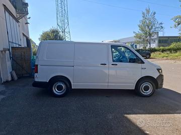Volkswagen T5 TRANSPORTER 2.0 TDI 140CV -2016