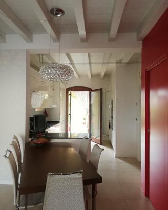 Unità immobiliare (145 m ) su tre livelli