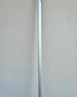 Asta telescopica per piscine