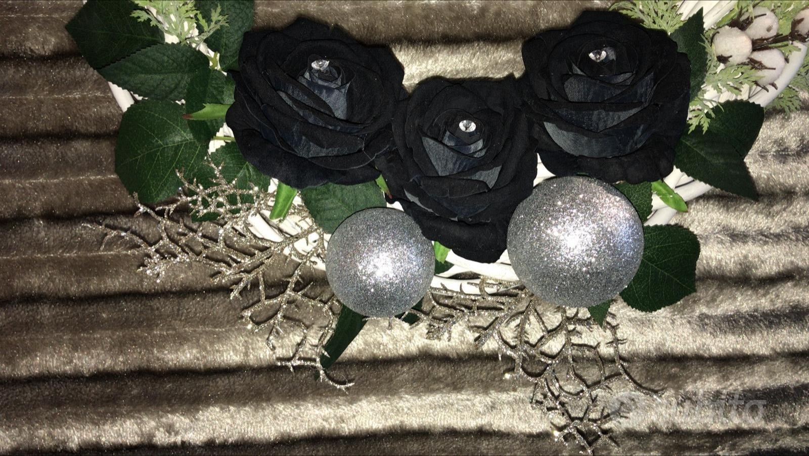 Ghirlanda Natalizia artigianale 3 rose nere - Giardino e Fai da te