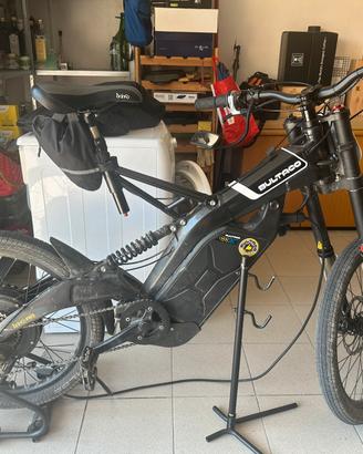 Bultaco Brinco con gas a manopola elettrica