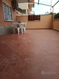 Bilocale con ampio terrazzo