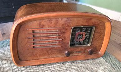 Brion Pajetta / Vega BP Radio (1950 circa).