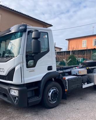 Iveco Eurocargo 140E28K scarrabile TAM T12 pronto