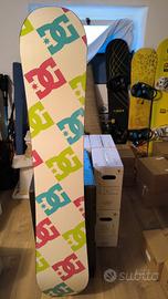 tavola snowboard DC 
