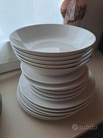 Piatti Ikea bianchi