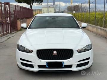 Jaguar XE 2.0 D Turbo 180CV aut. Pure