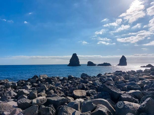 2v in piccolo stabile zona lungomare aci trezza