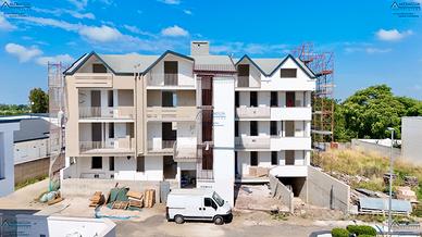 Appartamento Nuovo 3/4 Vani con Box e Cucina Ester