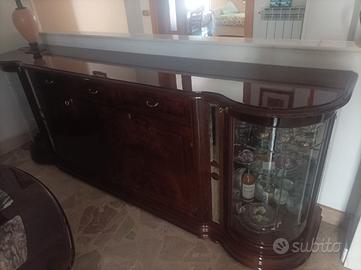 Servante in radica di noce.