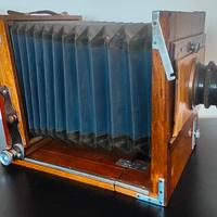 Macchina fotografica a soffietto legno