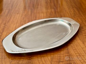 Vassoio ovale in acciaio inox Effepi – 44×27cm