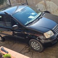 Fiat panda 1.2 benzina tenuta bene