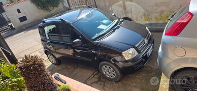 Fiat panda 1.2 benzina tenuta bene
