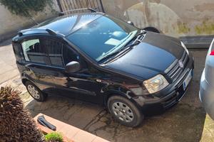 Fiat panda 1.2 benzina tenuta bene