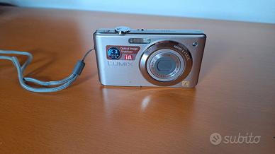 macchina fotografica  panasonic DMC-FS6
