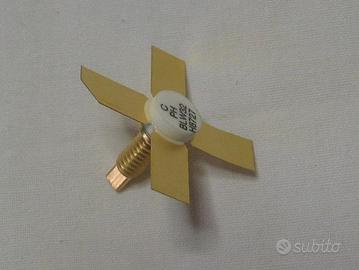 Transistor BJT di potenza per RF BLW32