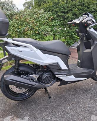 KYMCO AGILITY S 125cc BIANCO CON BAULETTO