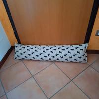 Para spifferi o cuscino lungo divano tematica gatt
