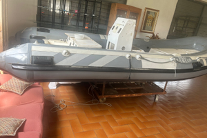 2 gommoni e altra merce tutto assieme